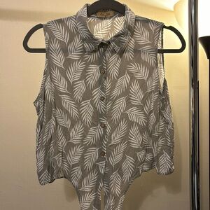 Love Notes Tie Front Sleeveless Top, Large